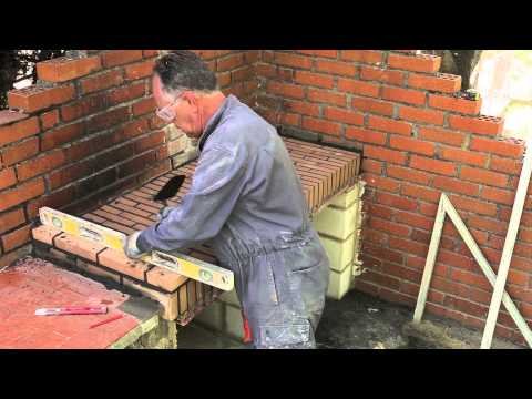 Diseña y construye una barbacoa de obra con horno de leña y encimera de azulejos: La opción perfecta para los amantes de la parrilla